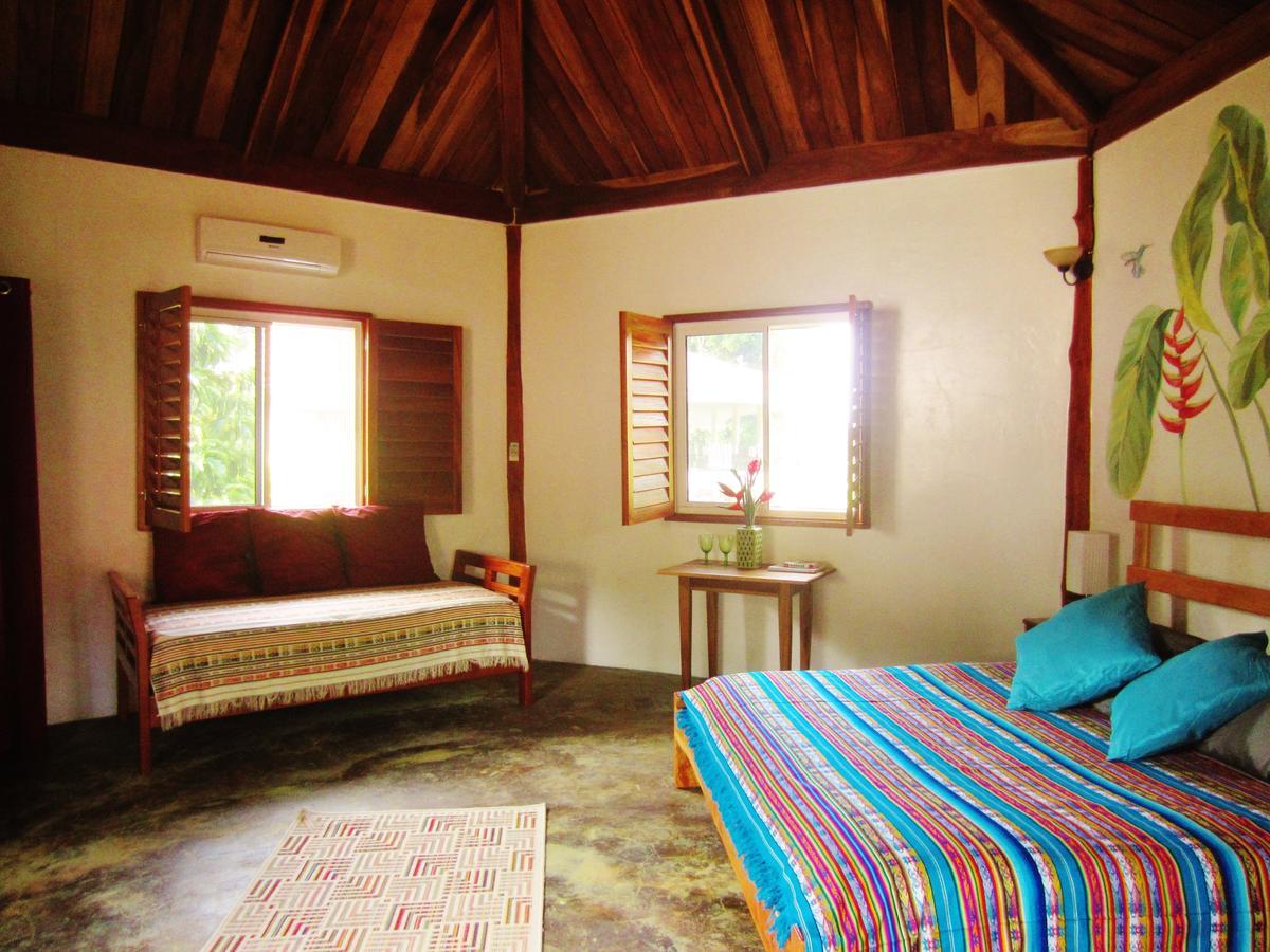 Casa Abundancyah B&B Bocas Town Dış mekan fotoğraf