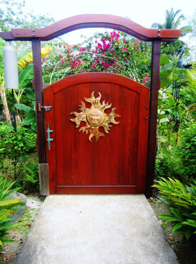 Casa Abundancyah B&B Bocas Town Dış mekan fotoğraf